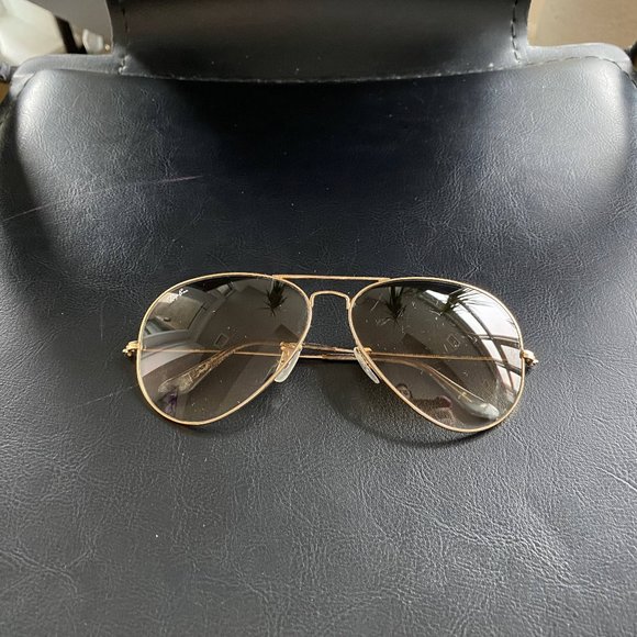 RayBan Aviator Sunglasses - Picture 2 of 5